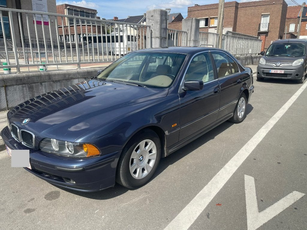 Bmw 525d e39, Auto's, 4 deurs, Achterwielaandrijving, Beige, Blauw