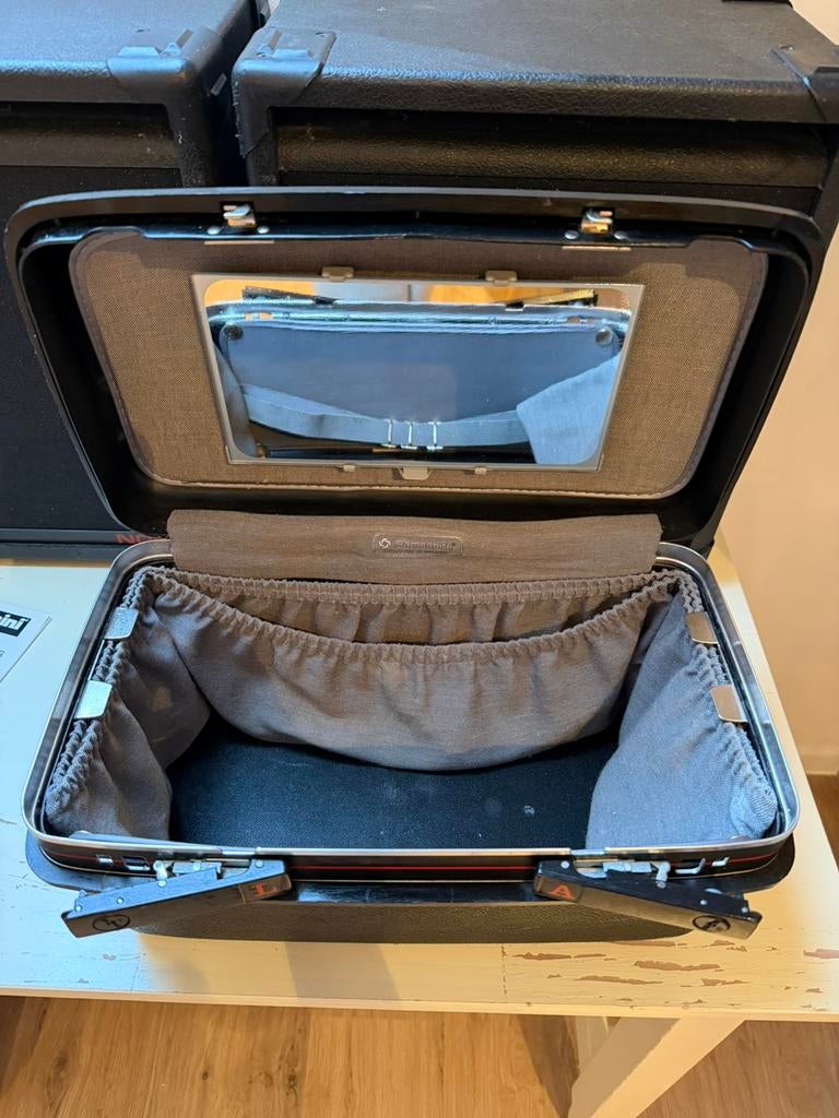 Beautycase samsonite, Ophalen, Zwart, Met slot, Zo goed als nieuw