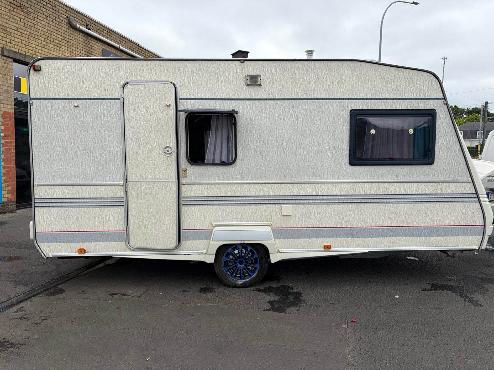 Caravan, Caravans en Kamperen, Ophalen