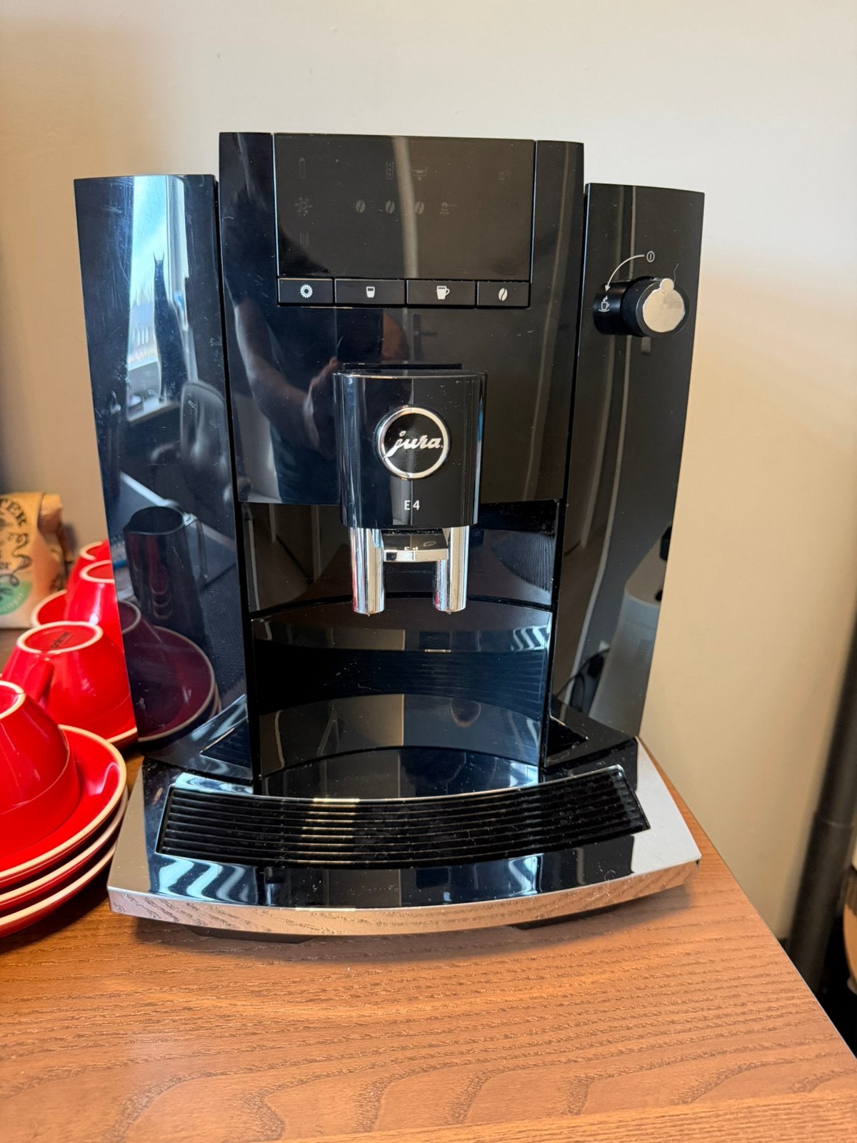 Jura E4 koffiemachine, Elektronische apparatuur, Koffiezetapparaten, Ophalen, Zo goed als nieuw, Koffiemachine, Koffiebonen