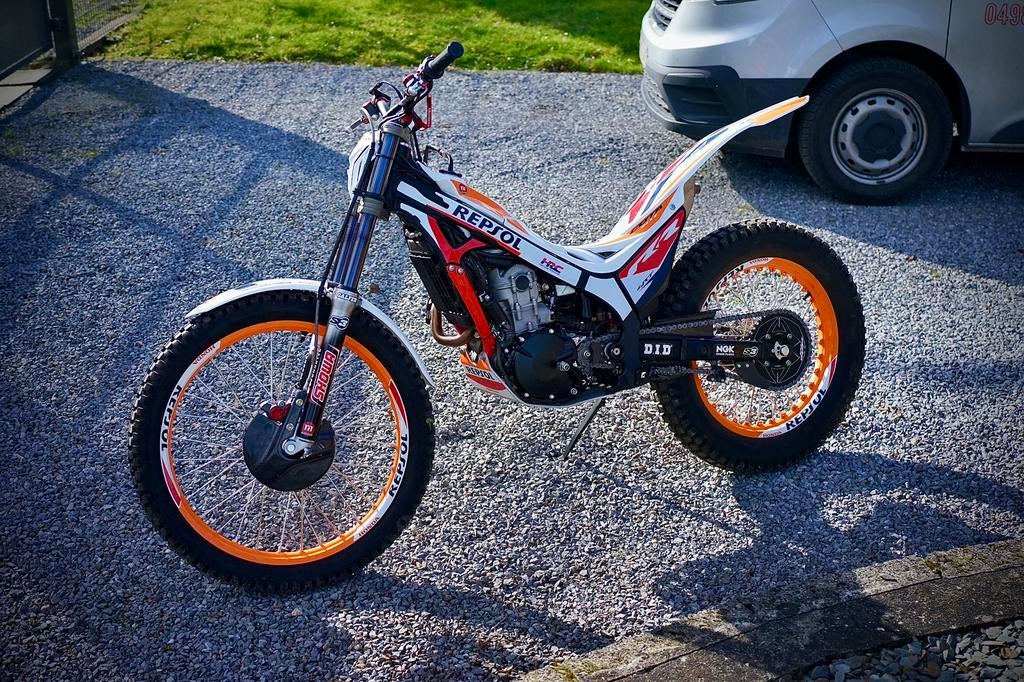 Trial Montesa 301RR Repsol, Fietsen en Brommers, Ophalen, Zo goed als nieuw, Honda