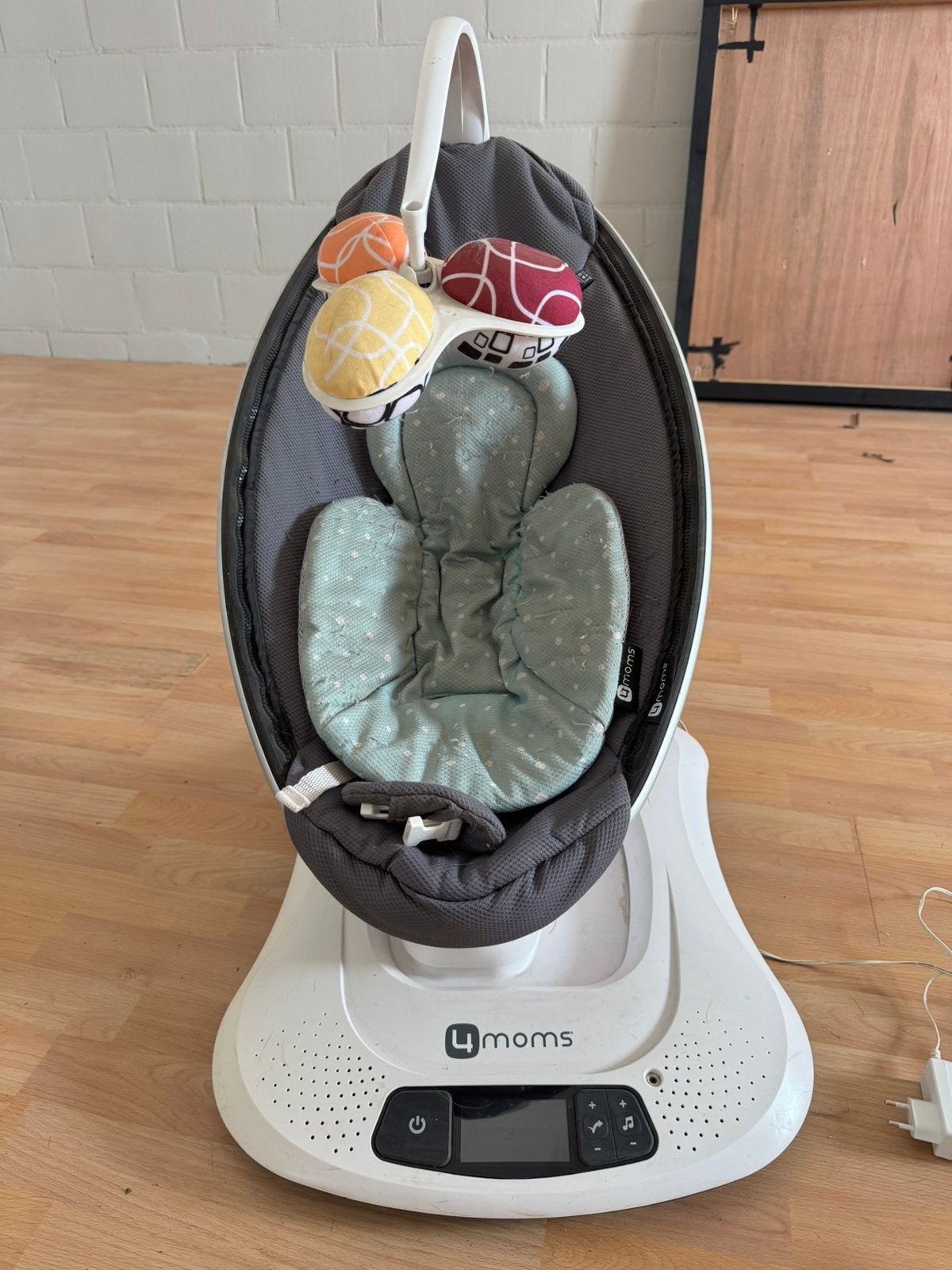 4Moms MamaRoo 4, Enfants & Bébés, Enlèvement, Comme neuf