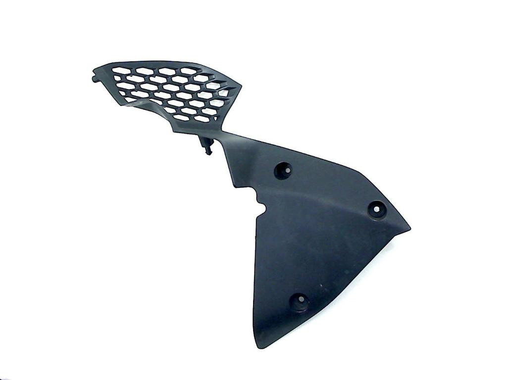CARENAGE INTERNE PANNEAU GAUCHE Kawasaki (14092-0014), Dhr. S. di Majo, Utilisé, Info@cama-motorparts.nl, P.J. Troelstraweg 8 8
3144 CX  MAASSLUIS, NL