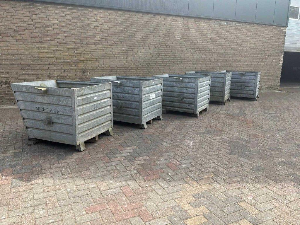 Bauer BSK90 stapelbare kiepbak voor kanteltraverse 900L, Zakelijke goederen, Ophalen