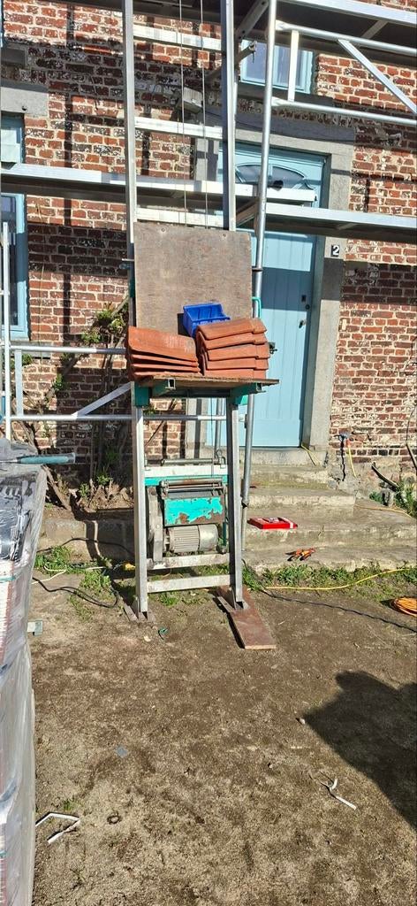 Monte charge, Bricolage & Construction, Utilisé, Autres types, 5 mètres de hauteur ou plus