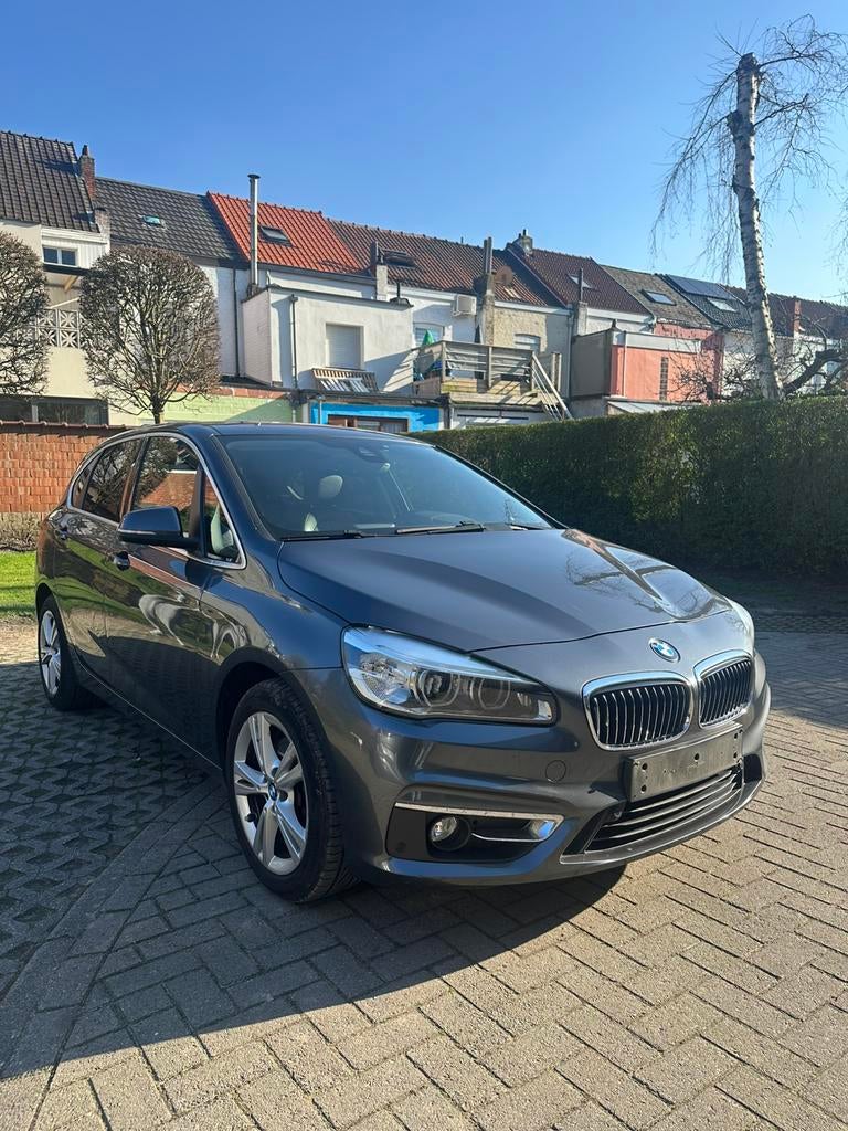 BMW 218d avtive toureur luxury édition, Auto's, Particulier, Diesel, Te koop