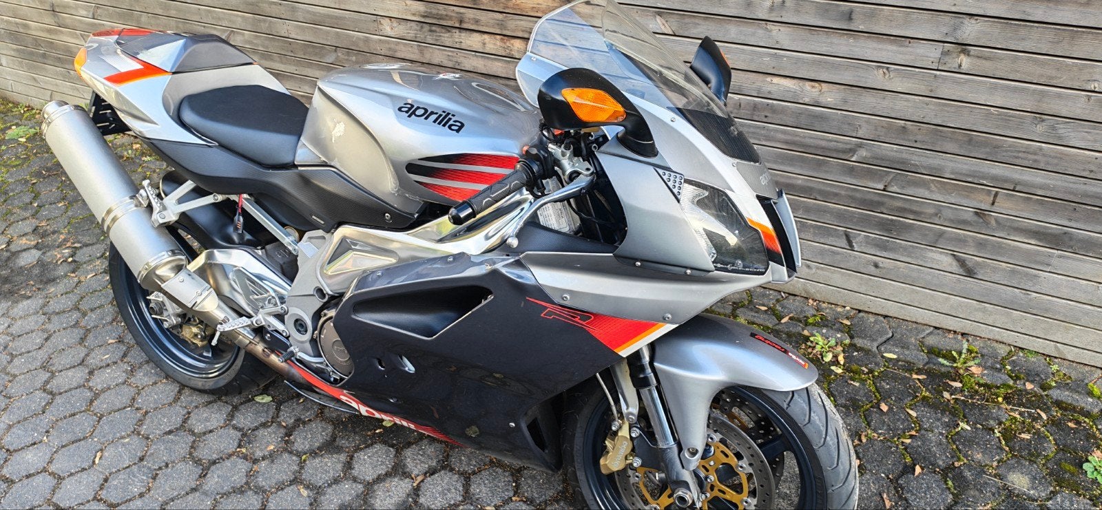 exceptionnel aprillia rsv 1000 r, Hobby & Loisirs créatifs, Enlèvement, Neuf
