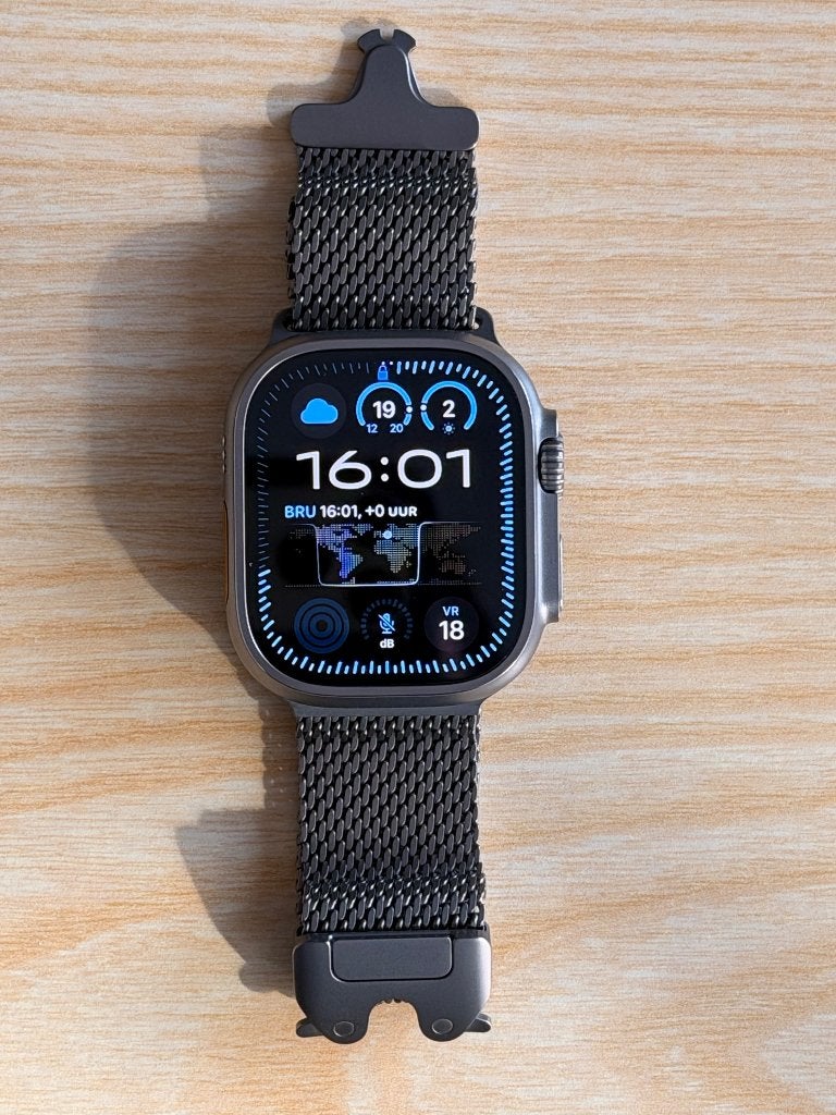 Apple Watch Ultra 3, Étanche, Gris, Enlèvement ou Envoi, Apple Watch