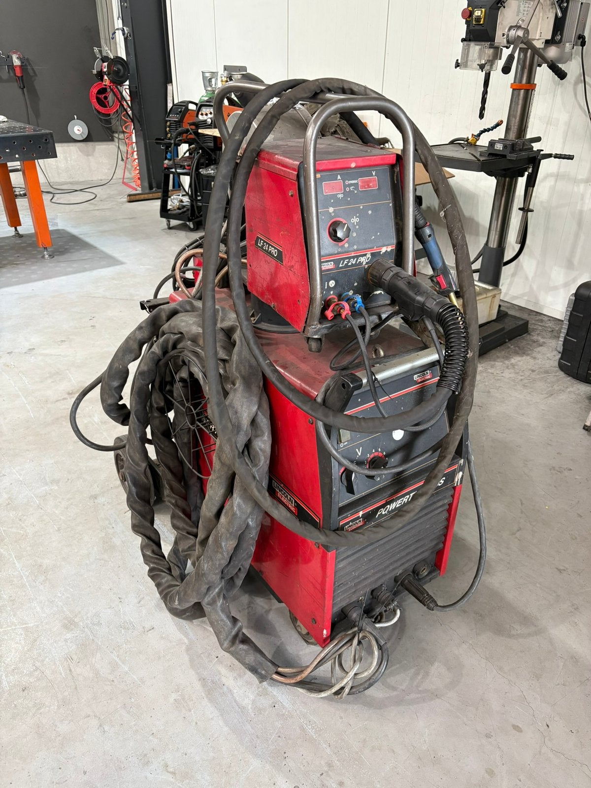 Poste à souder MIG/MAG Lincoln Powertec 420S – LF24 Pro, Articles professionnels, Enlèvement