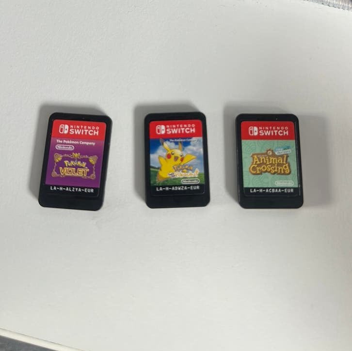 Pokemon Violet + Let’s go Pikachu en Animal Crossing, Games en Spelcomputers, Ophalen of Verzenden, Zo goed als nieuw