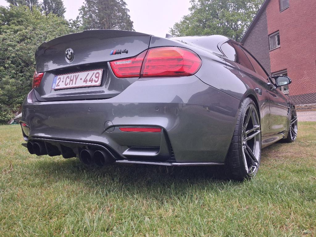 BMW M4 in perfecte staat, geen krasje op!!!!!!, Automaat, Achterwielaandrijving, Bruin, Particulier