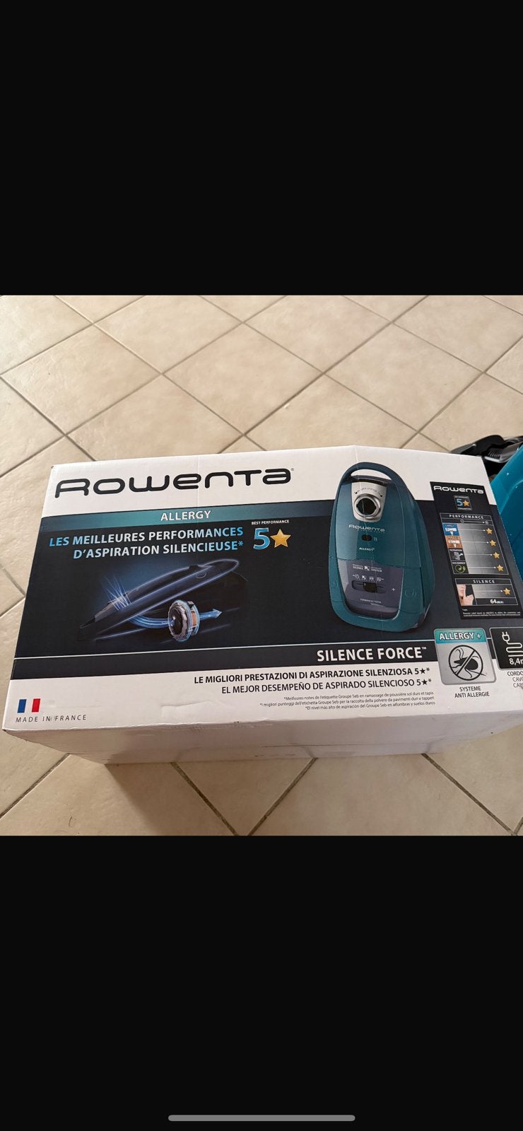 Rowenta Stofzuiger amper gebruikt in doos, Elektronische apparatuur, Stofzuigers, Stille werking, Zo goed als nieuw, Steelstofzuiger