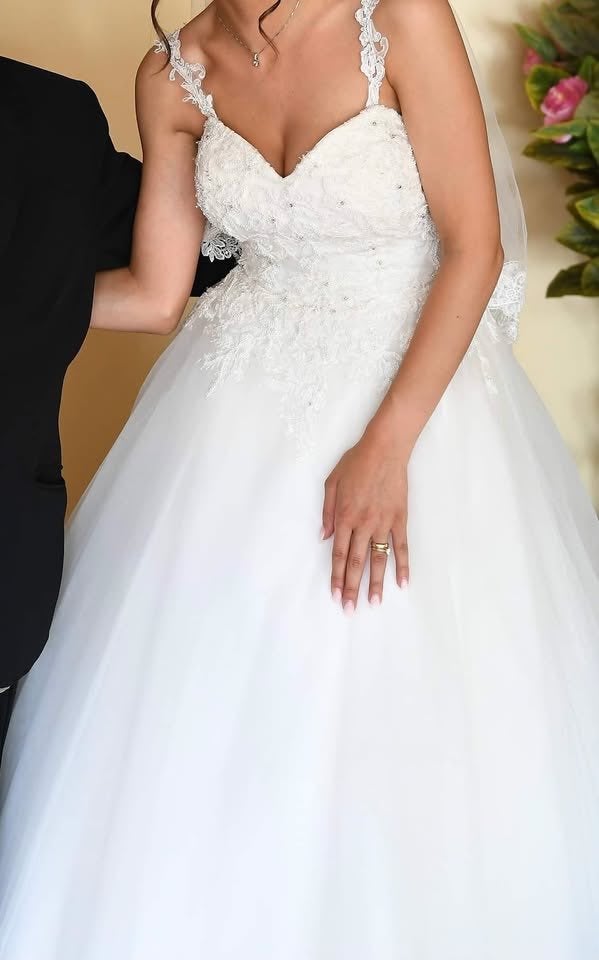 MODECA DUTCH DESIGN Robe de mariée, Enlèvement, Porté, Robe de mariée