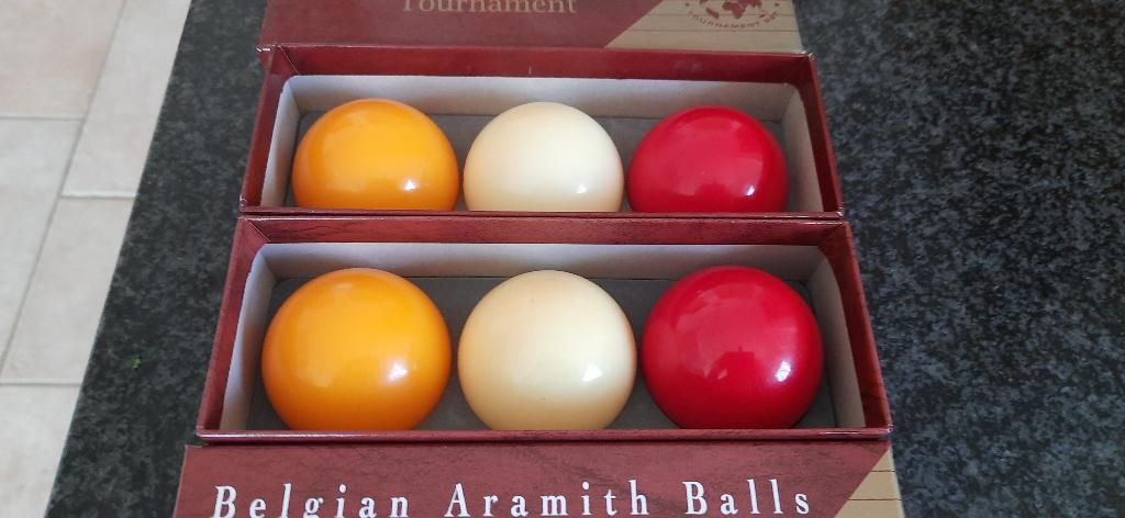 biljartballen, Sport en Fitness, Ophalen, Zo goed als nieuw, Keu of Ballen