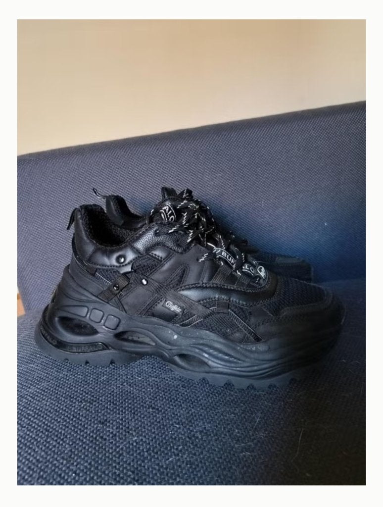 Buffalo sneakers maat 39, Ophalen, Zwart, Zo goed als nieuw, Sneakers