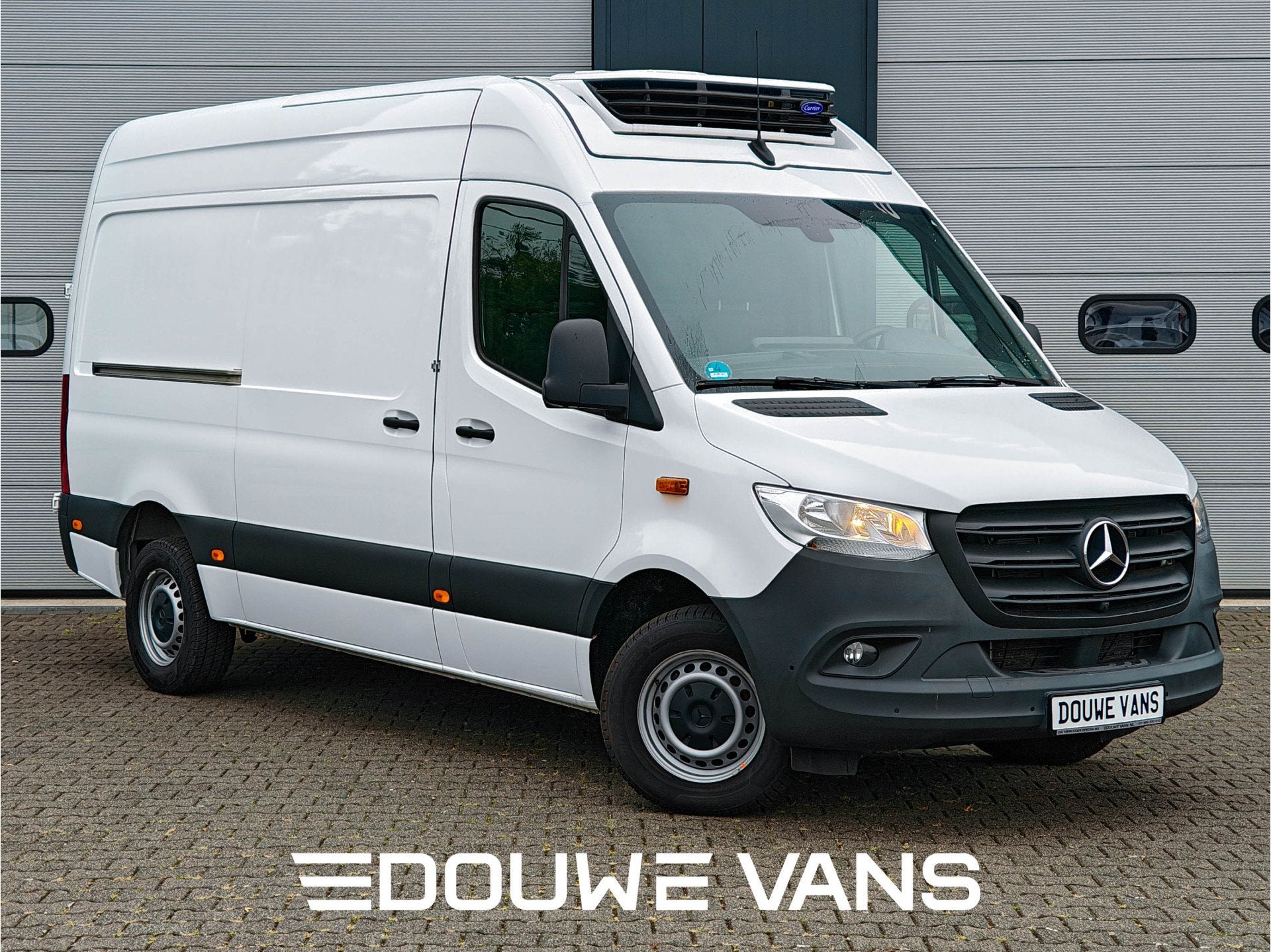 Mercedes-Benz Sprinter 317 L2H2 Automaat LED Koelwagen Carri, Auto's, Automaat, Gebruikt, Zwart, 4 cilinders