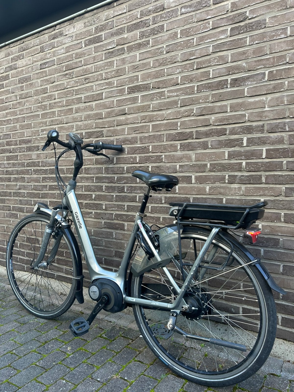 Elektrische Fiets / Bosch Middenmotor, Fietsen en Brommers, Ophalen, Zo goed als nieuw, 50 km per accu of meer, Gazelle