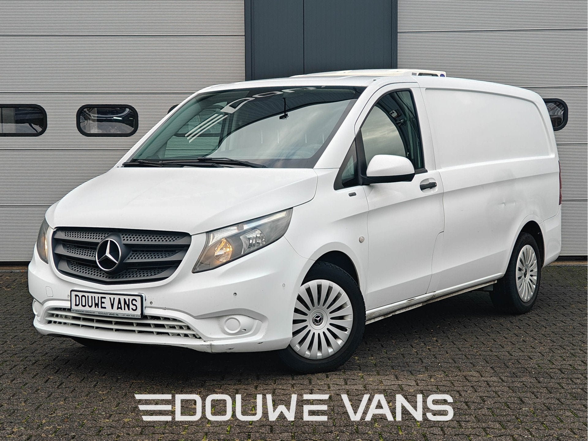 Mercedes-Benz Vito 111 L2 Navigatie Trekhaak Koelwagen Neos, Euro 5, Achat, Entreprise, 3 places