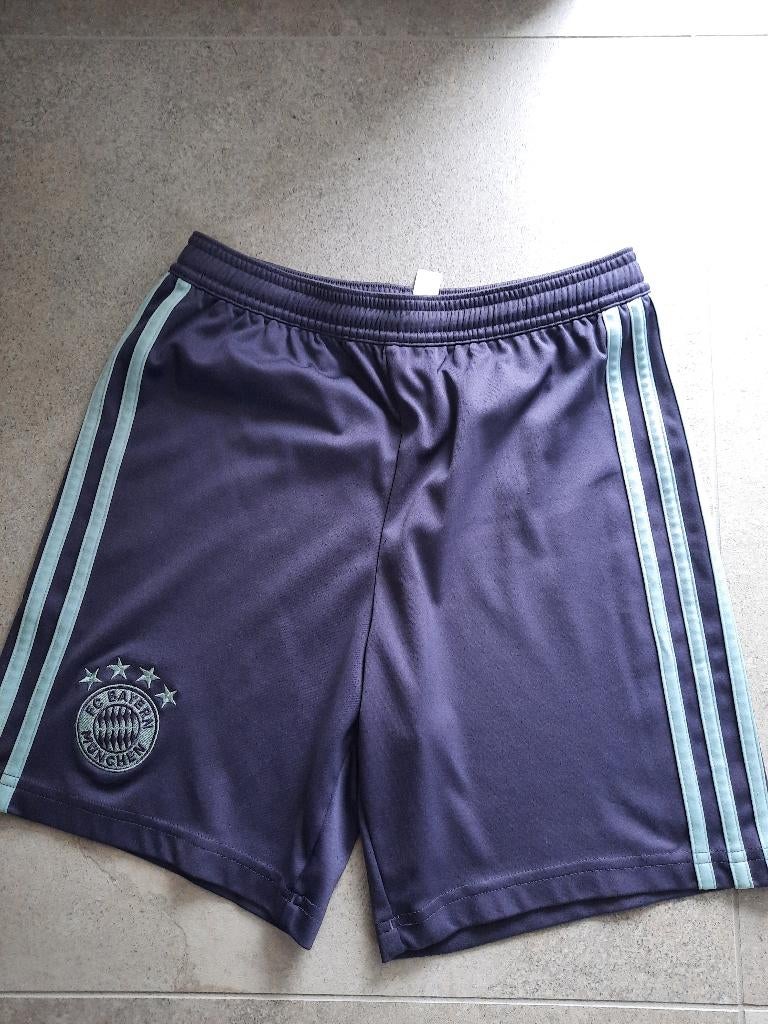 Short Bayern München maat 152, Adidas, Gebruikt, Jongen of Meisje, Sport- of Zwemkleding