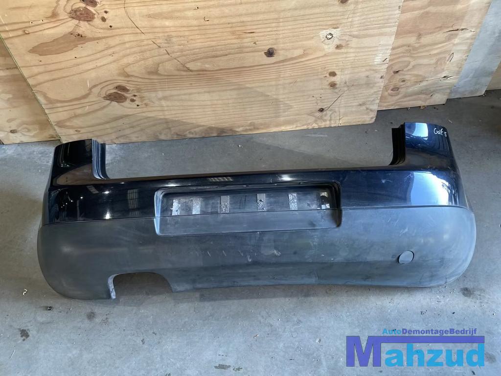 VW GOLF 5 ZWART LC9Z achterbumper 5 DEURS, Auto-onderdelen, Carrosserie, Bumper, Volkswagen, Achter, Gebruikt