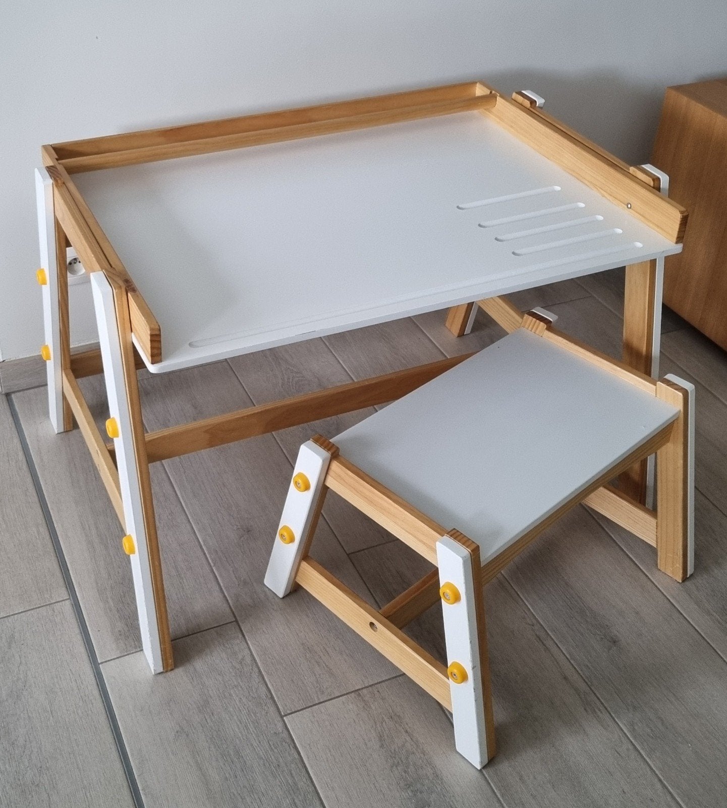 Livarno kinderbureau in hoogte verstelbaar, Ophalen