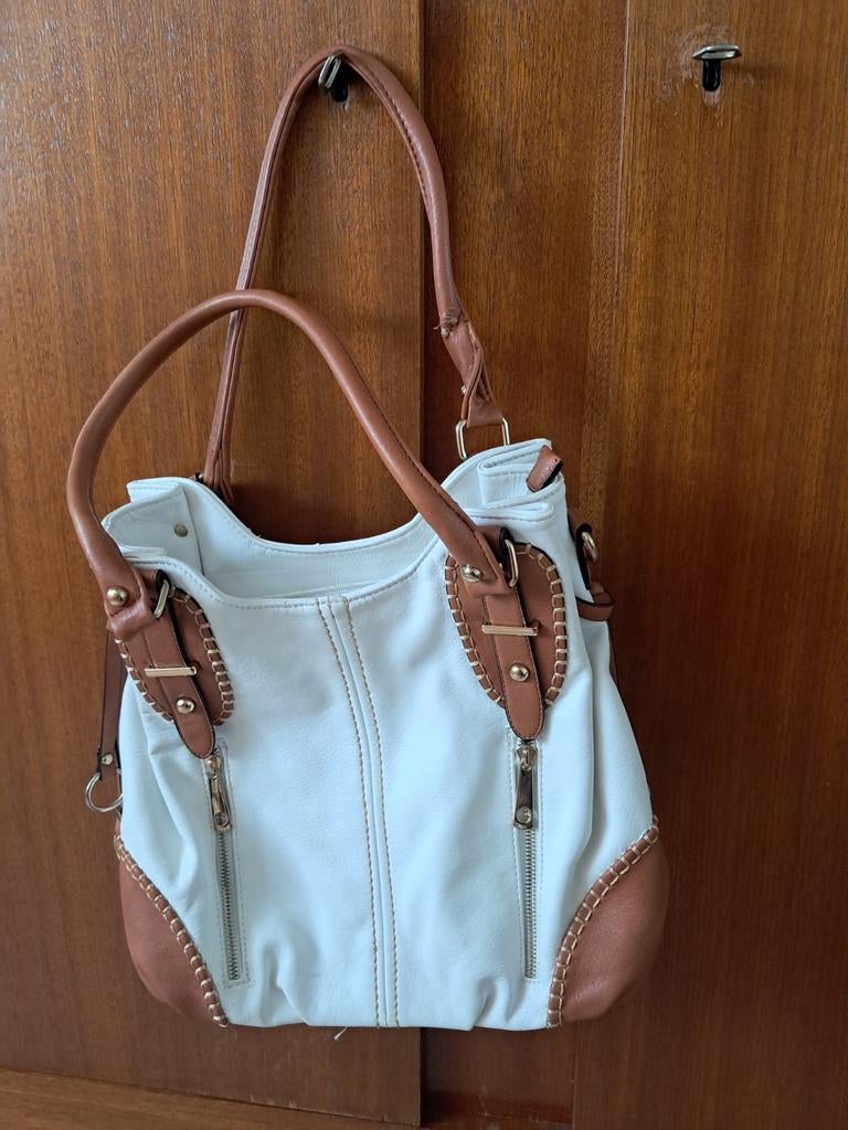Sac à main - disponible séparément, Enlèvement, Sac à main