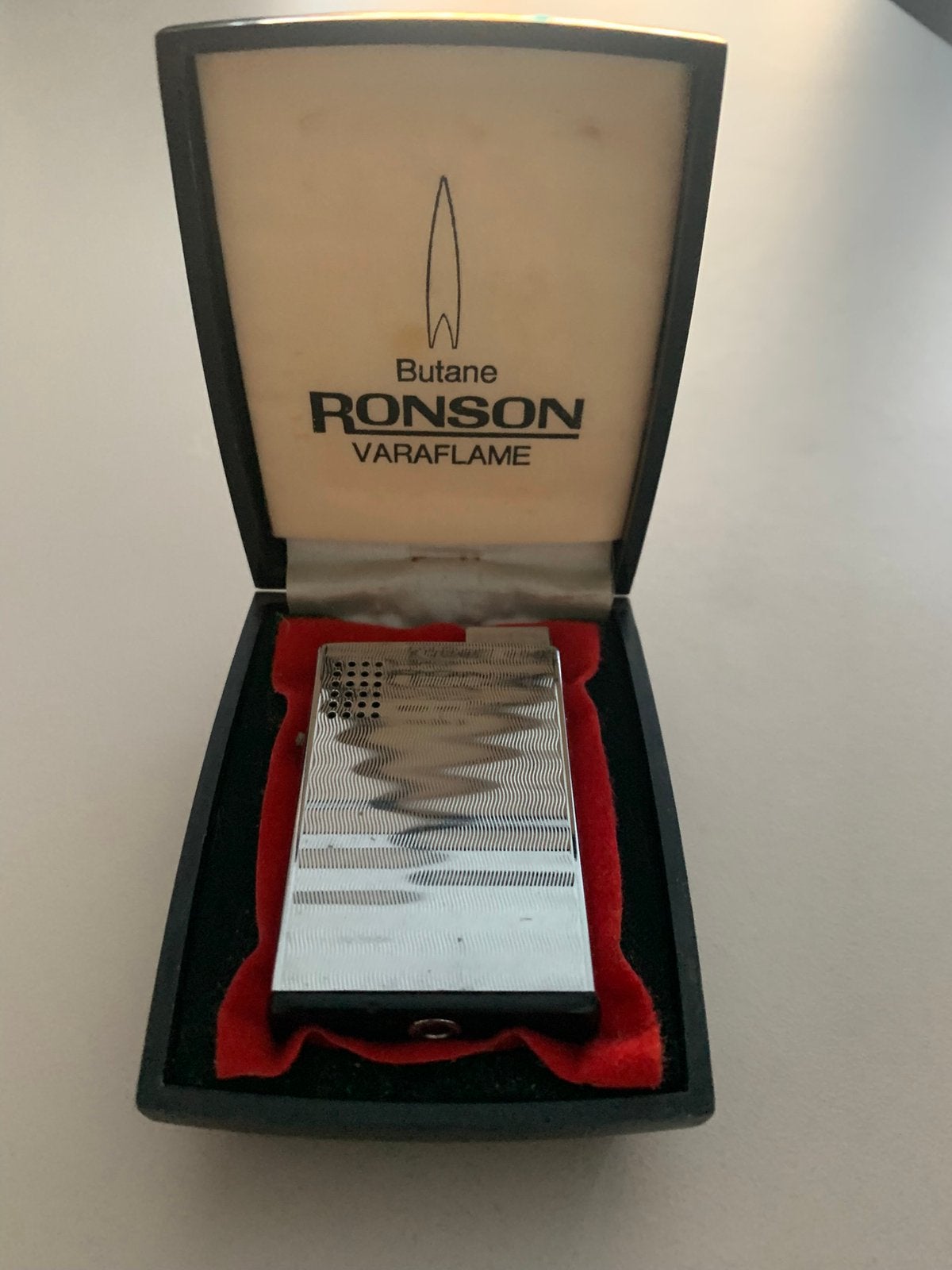 Briquet de marque Roson vintage et scellé., Enlèvement, Comme neuf, Briquet