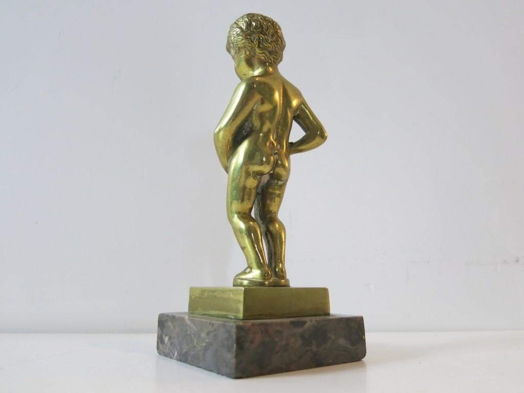 Souvenir Manneken Pis lourd en laiton, Enlèvement ou Envoi
