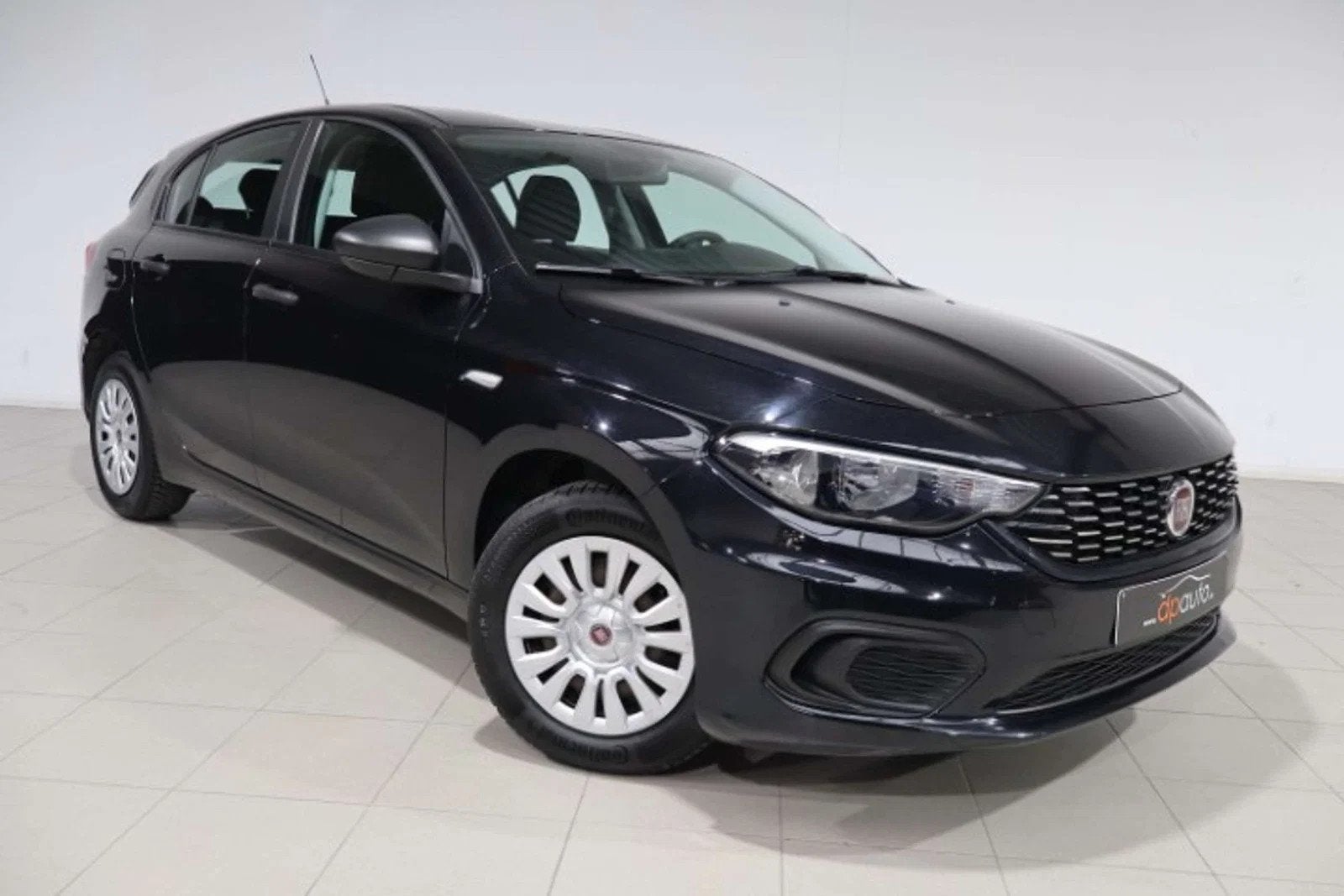 Fiat Tipo Tipo 1.4i Lounge, https://public.car-pass.be/vhr/06d1fd3f-00e3-4173-b3a4-e7ccf2f7f58a, Achat, Euro 6, Entreprise