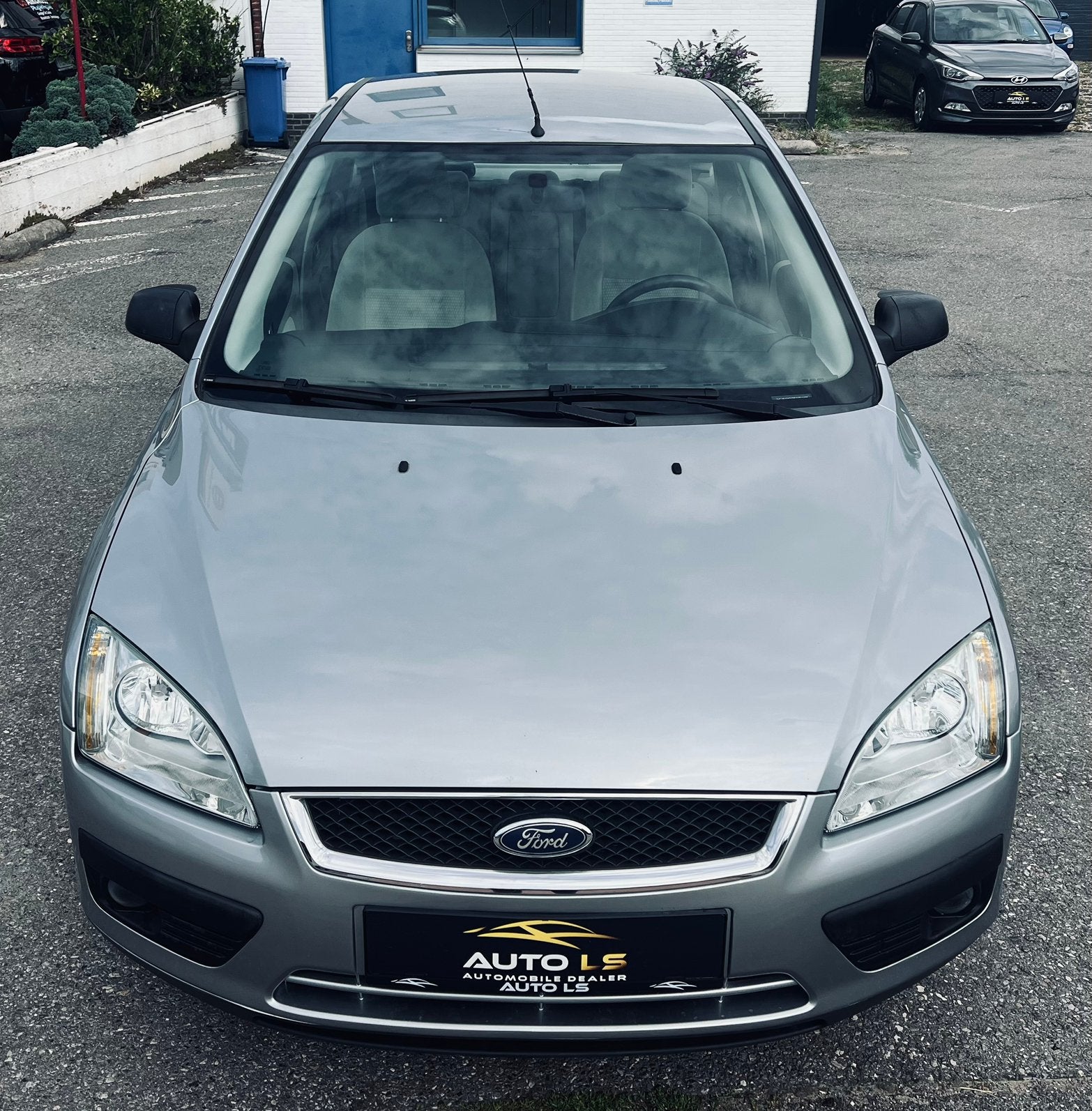 FORD FOCUS 1.6 ESSENCE AUTOMATIQUE GHIA, Autos, Focus, Argent ou Gris, Achat, Beige
