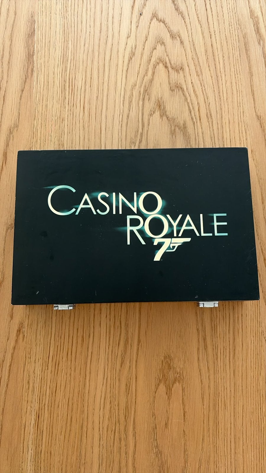 Pokerset Casino Royale, Hobby en Vrije tijd, Ophalen, Zo goed als nieuw