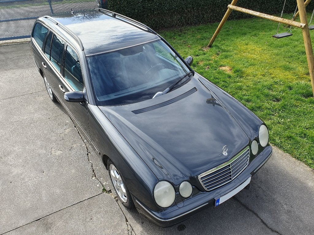 Mercedes E220 CDI Break 2001 - Avantgarde, Auto's, Mercedes-Benz, Automaat, Achterwielaandrijving, Leder, Particulier