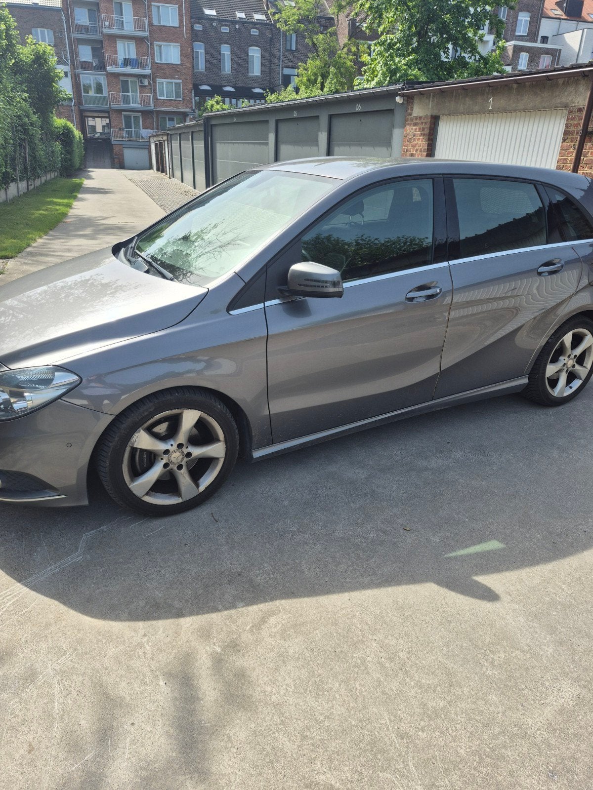Mercedes-Benz Classe B 180 CDI w246 diesel .2014, Achat, Diesel, Particulier, USB