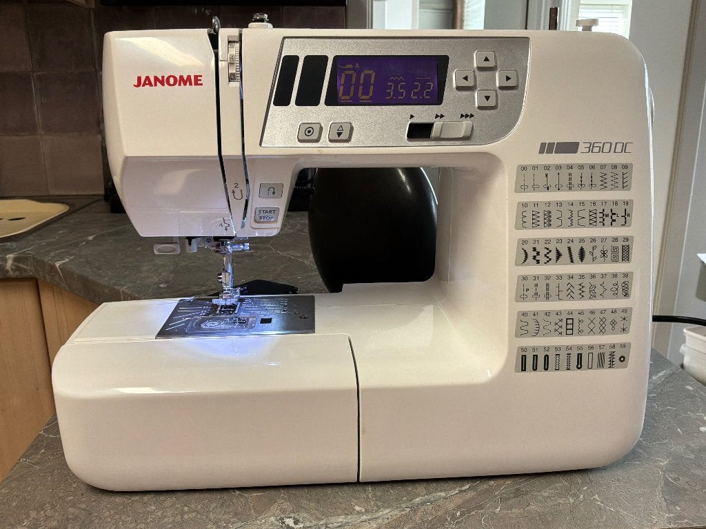 Janome 360 DC, Hobby en Vrije tijd, Ophalen, Zo goed als nieuw, Naaimachine, Janome