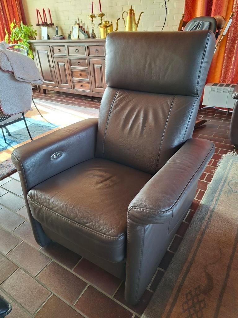 Relax zetel elektrisch leder lift motor perfecte staat, Huis en Inrichting, Ophalen