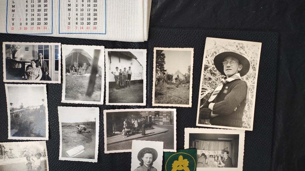 Lot scouting foto scout kalender badge België, Verzenden, Gebruikt