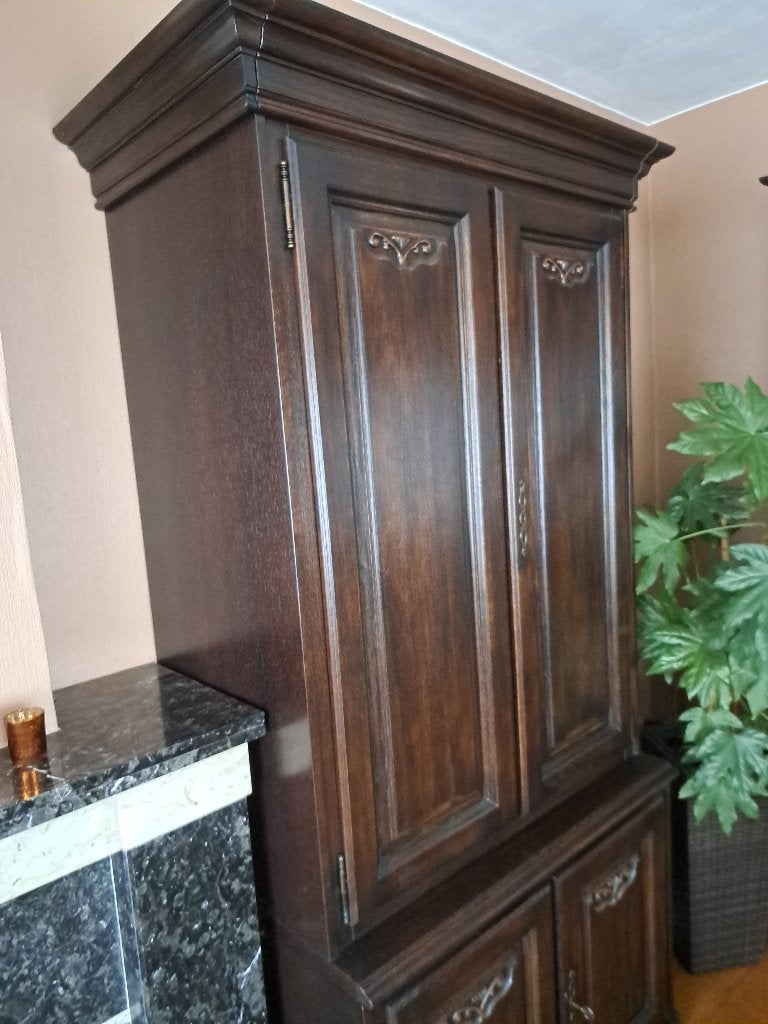 Mooie eiken kast, Ophalen, Zo goed als nieuw, Eikenhout, Met deur(en)
