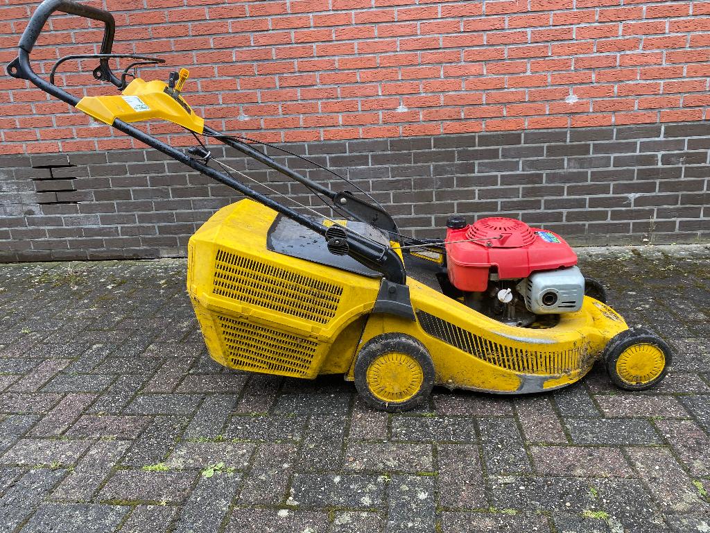 Grasmaaiers, Ophalen, Gebruikt, Benzine-grasmaaier, 50 cm of meer