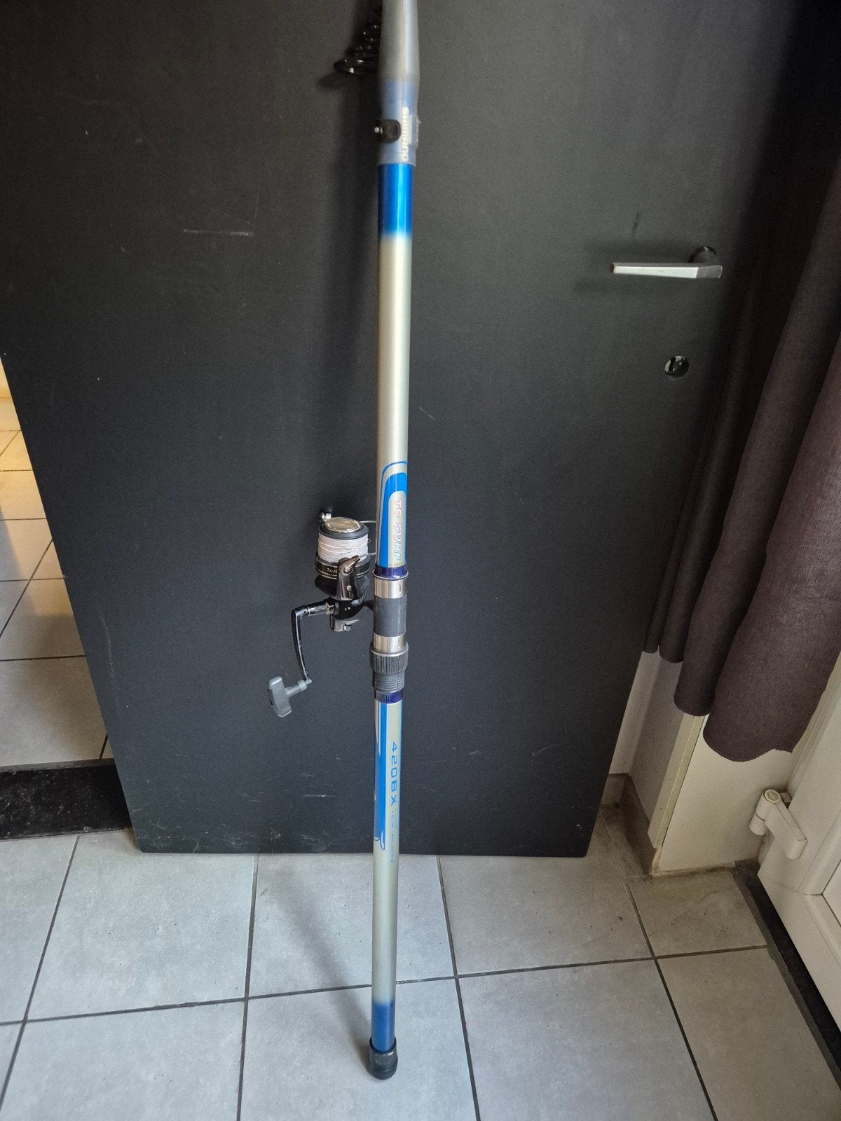 Moulinet Daiwa Shimano Beach Rod 420, Enlèvement ou Envoi, Comme neuf, Canne à lancer