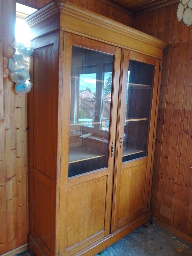 Belle bibliothèque en bois massif., Enlèvement