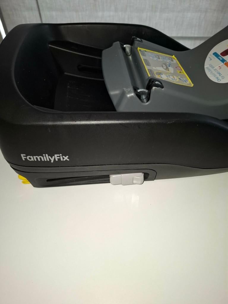 Maxi cosy family fix, Ophalen, Autogordel of Isofix, Gebruikt, 0 t/m 18 kg