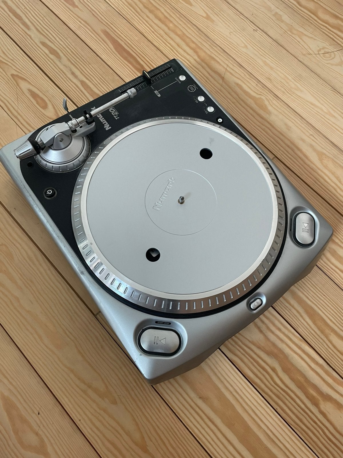 Platine numark tt200 hors service, Muziek en Instrumenten, Dj-sets en Draaitafels, Ophalen, Gebruikt, Draaitafel, Numark