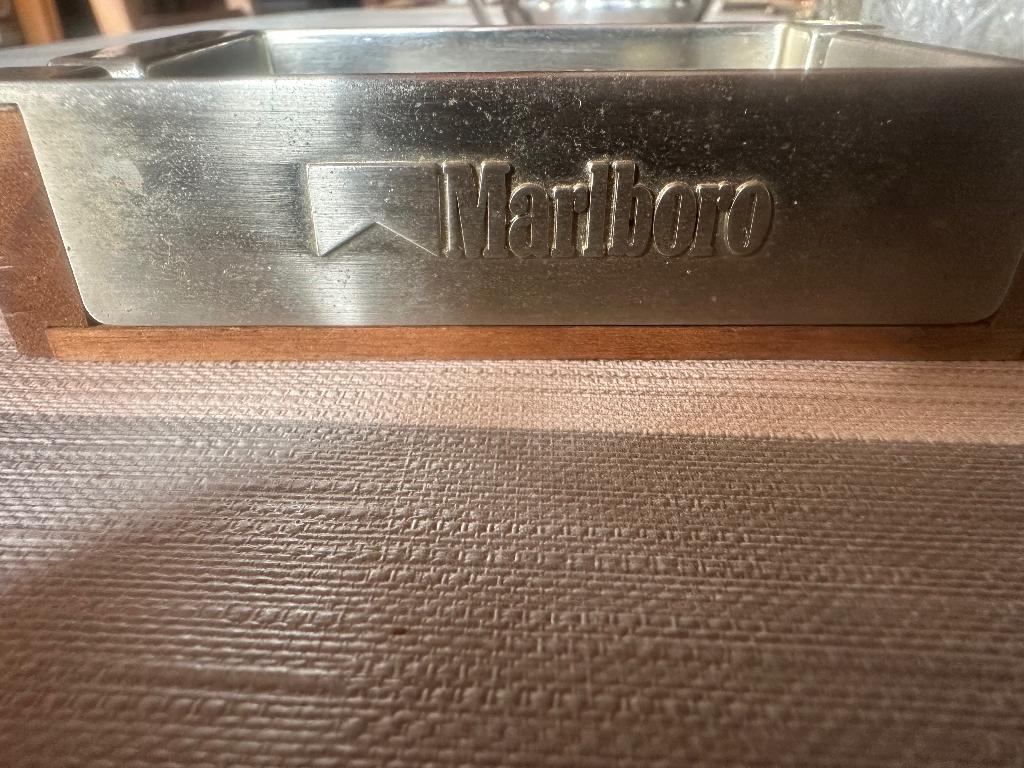 Vintage Marlboro asbak, Ophalen of Verzenden, Zo goed als nieuw, Asbak