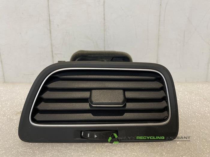 Grille aération tableau de bord d'un Volkswagen Golf, Volkswagen, -, 3 mois de garantie, Utilisé