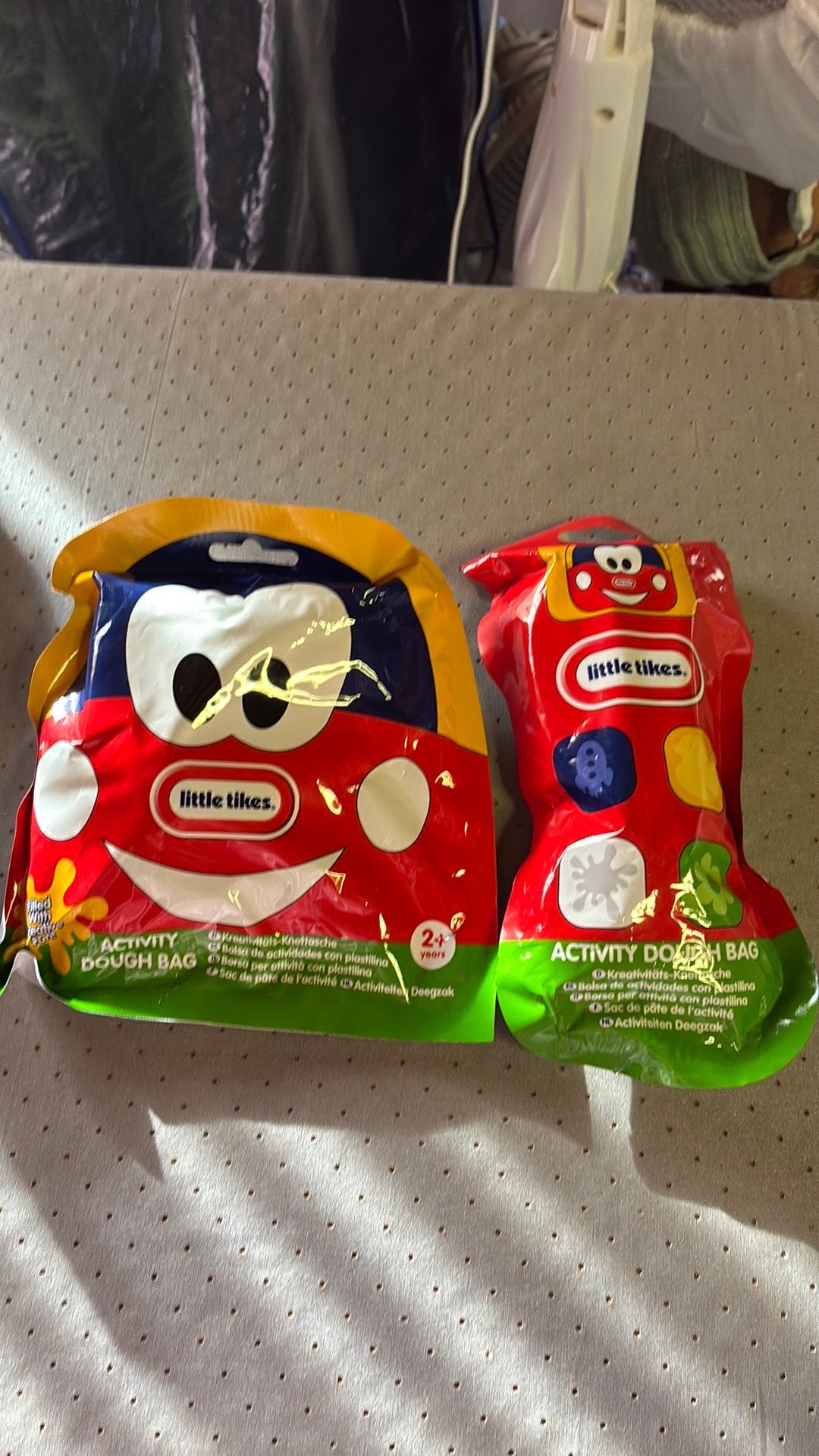 Little tikes 2 nieuwe zakjes, Ophalen, Nieuw