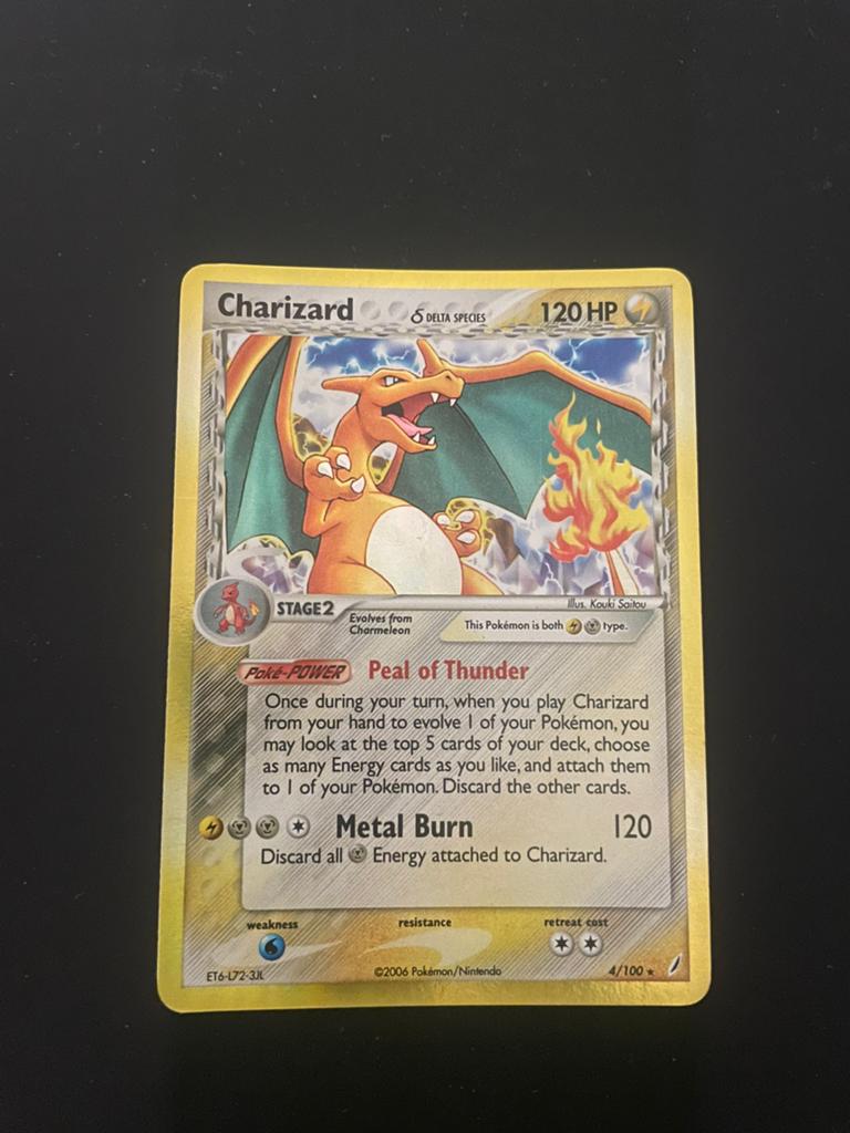 Charizard 4/100 Delta species holo, Ophalen of Verzenden, Gebruikt, Losse kaart, Foil