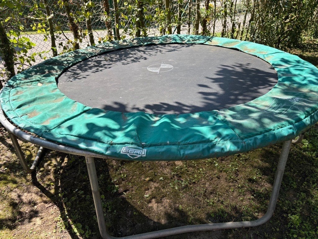 Trampoline Berg, Kinderen en Baby's, Speelgoed | Buiten | Trampolines, Ophalen, Gebruikt