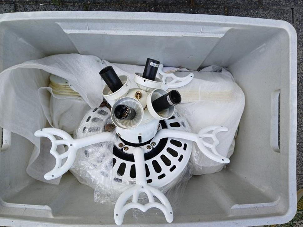 Plafond ventilator met verlichting, Ophalen