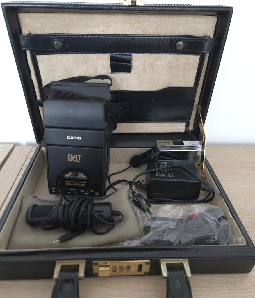 Enregistreur DAT portable CASIO DA-R100 – Vintage / Collecti, Enlèvement