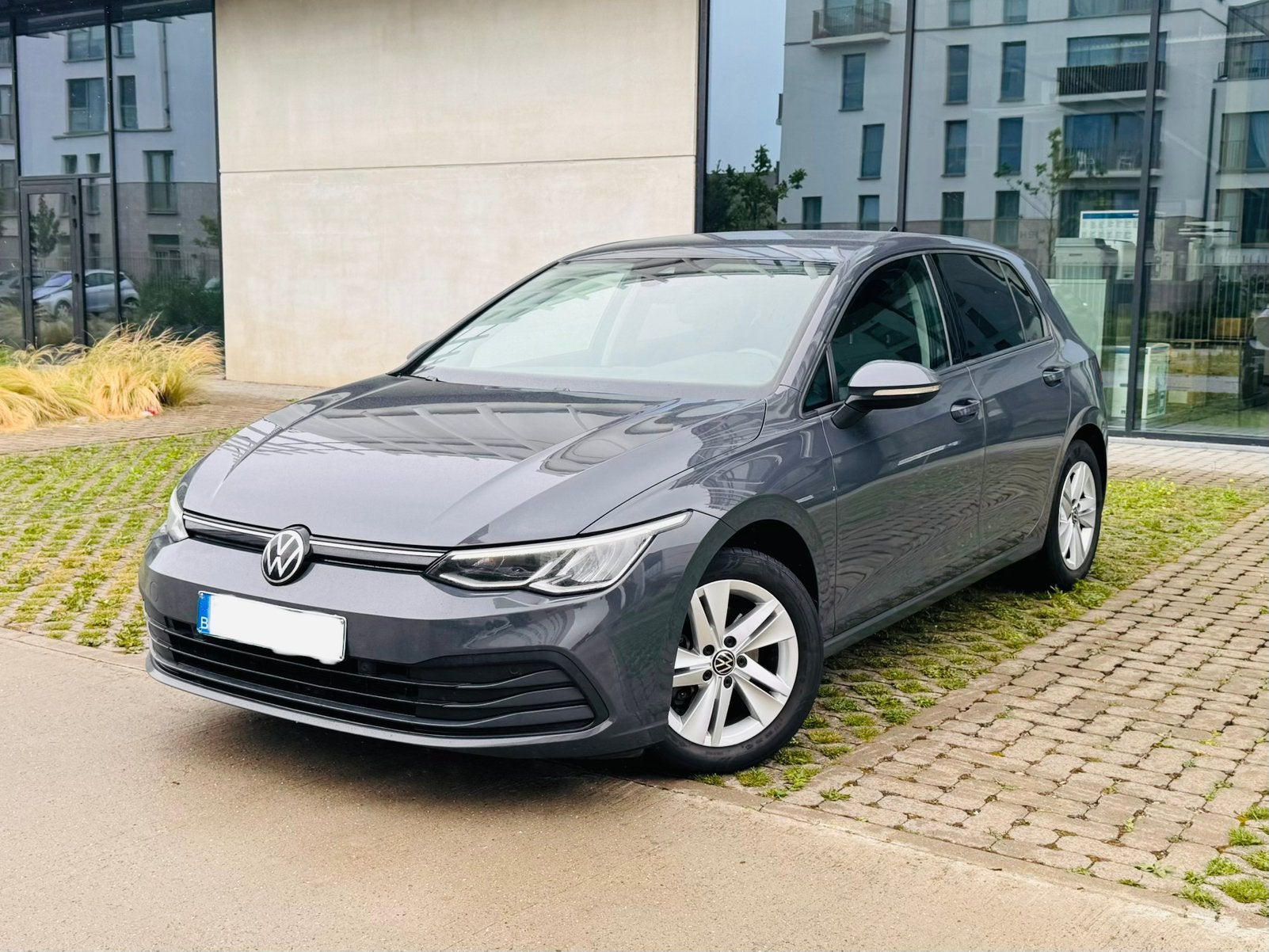Volkswagen Golf 8 1.0 eTSi 110pk Automaat, Auto's, Automaat, Euro 6, Bedrijf, Golf